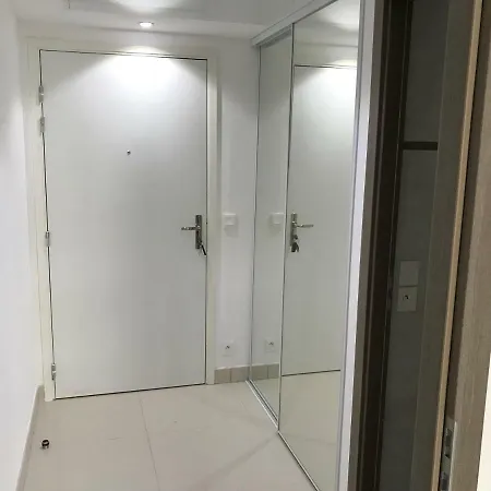 Grand Studio Les Pins A 2 Pas Des Plages De Sable Appartement